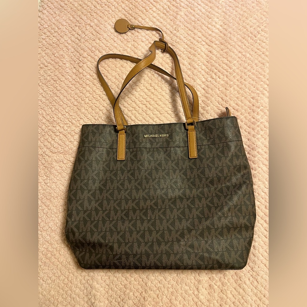 Large MK purse